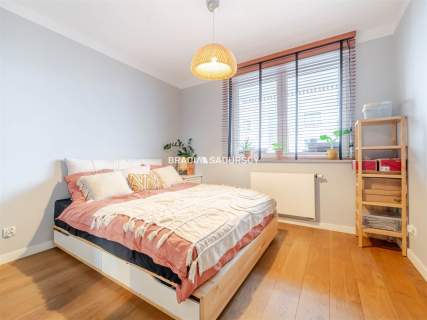 M 72-M2 4 POK APARTAMENT GARDEROBA BALKON ŻABINIEC
