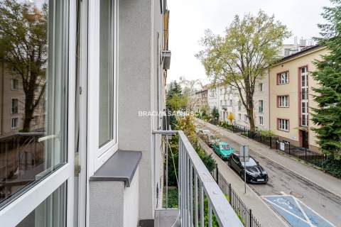 2pok 43 m2 atresole 20 min spacerem od Rynku