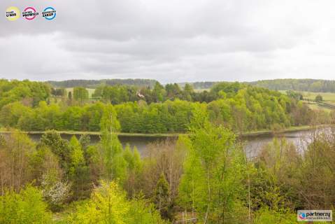 prywatny staw i las 200 m lini brzegowej