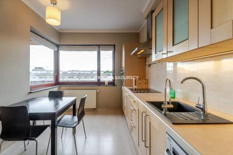 Apartament z tarasem i panoramą przy Poznańskiej
