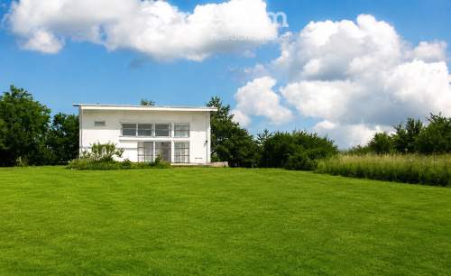 Panoramiczna działka na klifie z widokiem na Zalew