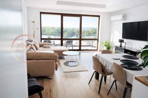 83 m 4 pokoje Balkon Winda