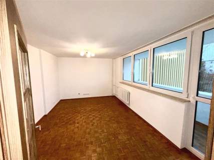 Canaletta/pełen rozkład/balkon/loggia/piwnica