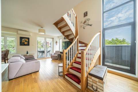 Wyjątkowy apartament nad morzem z garażem/Polanki