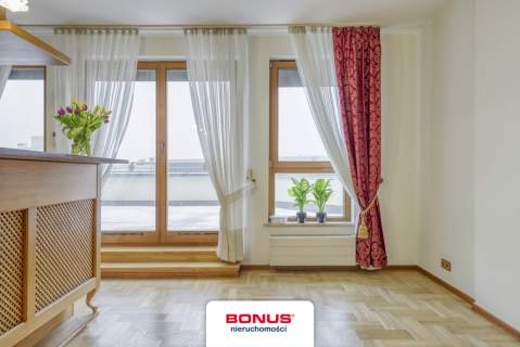 Na wynajem 133 m2 w Śródmieściu 