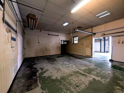 Hala z biurami centrum Krakowa możliwy podział