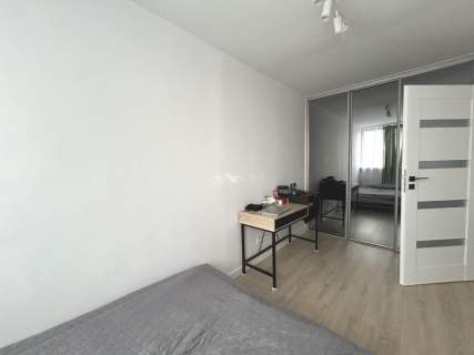 Zadbane po remoncie 3POK blisko do Un. Ekonomiczn.