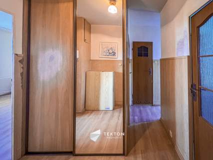 42,3 m 2 pokoje Balkon Blisko SKM