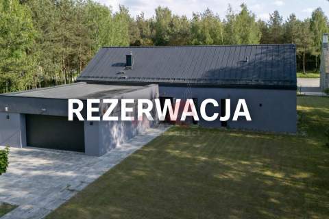 Nowoczesny dom w Otulinie Parku Kozłowieckiego 