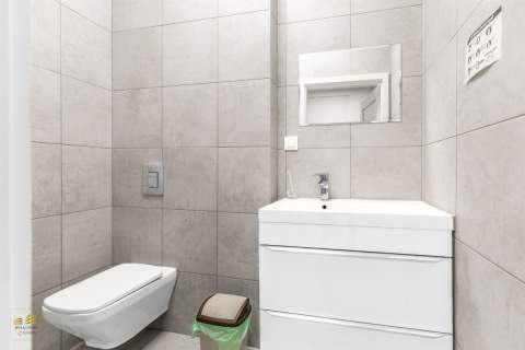 Lokal na parterze z witryną 210m2 - Lublin, Węglin