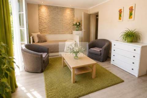 Dom wolnostojący z zabudowaniami, 300m2, ogród, działka 30a,...