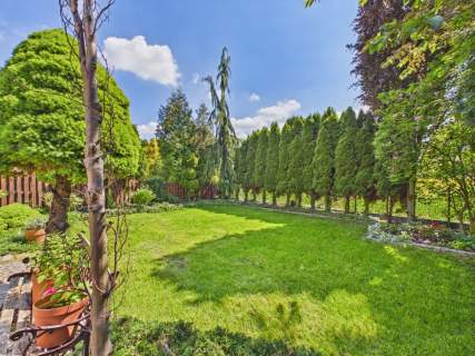 Szeregówka z ogrodem i kominkiem, 4 Sypialnie