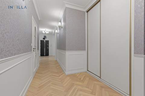 Apartament z prywatnym ogrodem 341 m