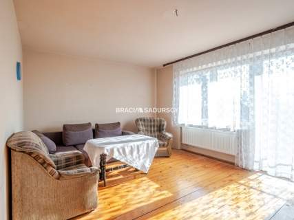 Rząska dom 250 m2 działka 6 arów ocieplony