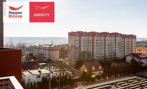 Piękny widok na zatokę i panoramę miasta