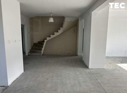 Dom 295 m   dla rodziny wielopokoleniowej   Zerwa