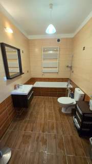 Apartament 3pok. Os. Magnolia 2007 r. I p., winda