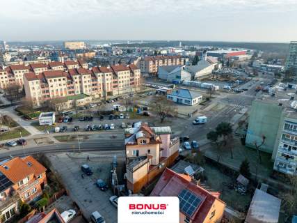 Budynek mieszkalno-usługowy 5 mieszkań 2 lokale