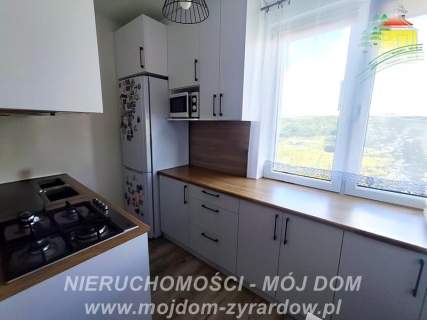 Zadbane, ustawne M-3 na spokojnym osiedlu.