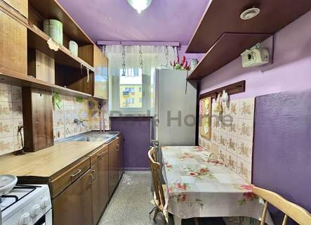 Mieszkanie na niskim piętrze, 3 pok. balkon
