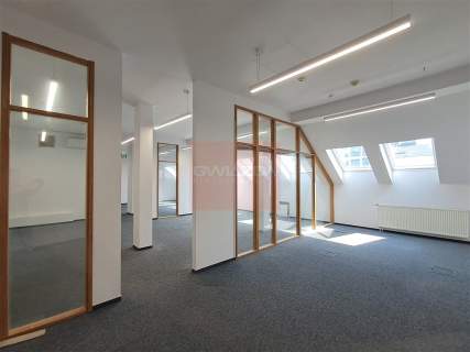 Nieruchomość komercyjna do wynajęcia, 600 m2, Warszawa