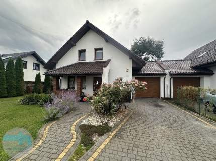 Pól bliźniaka oddzielony garazem, gotowy do wprowadzenia - świetny...