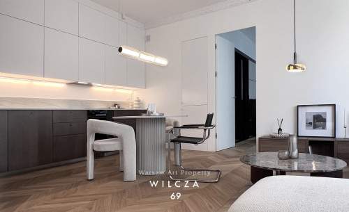 KAMIENICA Z 1937R. UL. WILCZA 69 3 METRY WYS. 62M2