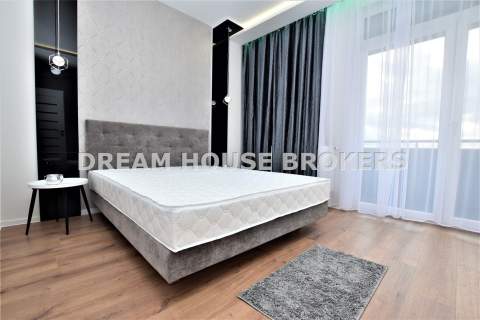 Luksusowy Apartament na Nowoczesnym Pobitnie