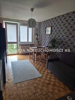 KAWALERKA W OSIEDLU OFICERSKIM