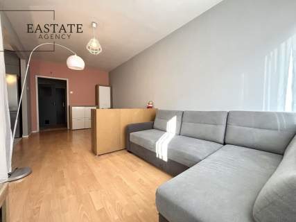 Kawalerka / Loggia / Strzeżone osiedle / Garderoba