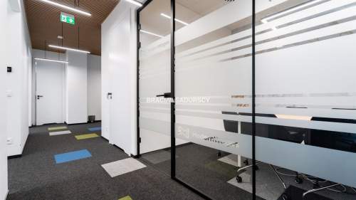 Do wynajęcia nowy lokal usługowy Wysoki Standard