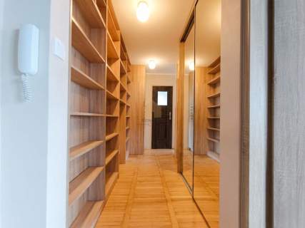 2 pokoje Różanka balkon winda