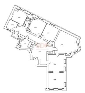 Przestronny apartament w kamienicy z windą