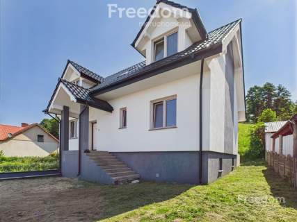 Dom wolnostojący z działką 2214 m2