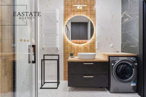 Piękny apartament w Pierwszej Dzielnicy