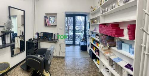 Lokal z witryną, gotowy do działania