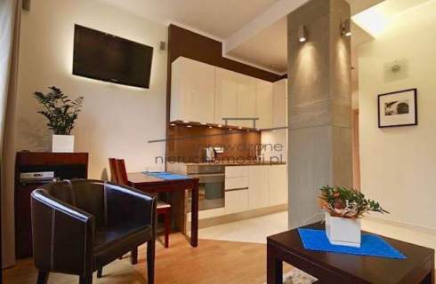 Piękny Apartament Dla SINGLA / Pary Przy Placu Zamkowym