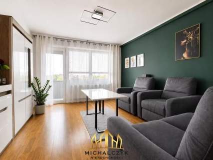 Północ pokój z wnęką duży balkon po generalnym remoncie