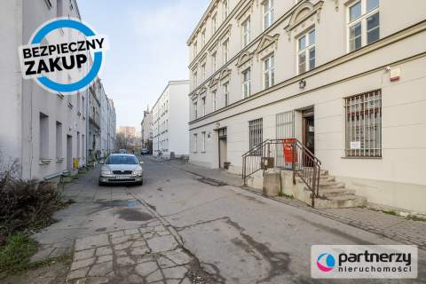 2 POKOJE PO GENERALNYM REMONCIE/OD ZARAZ