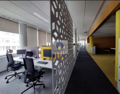 Praga Południe lokal biurowy 865m2 do podnajmu