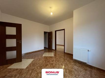 Duży dom wielopokoleniowy lub dla firmy