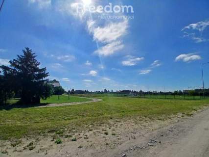 Działka budowlana na sprzedaż /959m2/