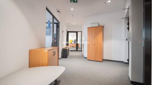 Lokal biurowo-magazynowy, 299m2, winda, dwa piętra