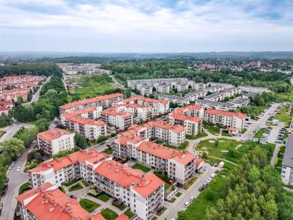 2 pok oddzielne 48m2 z garazem