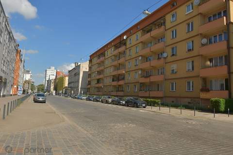 Piękne dwustronne mieszkanie z balkonem CENTRUM
