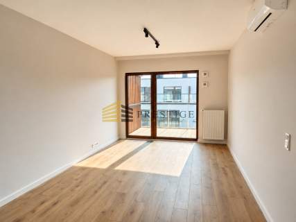Apartament 96 m 2 garaże Stegny