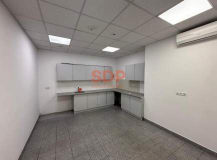 Centrum operacyjne Całe piętro 601,17 m2 Blisko lotniska