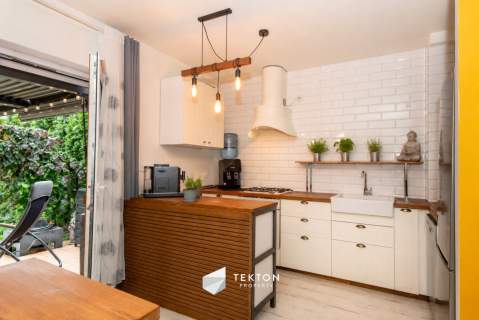 PRZY LESIE, Z OGRODEM 120m2, SZEREGOWIEC,PARKING