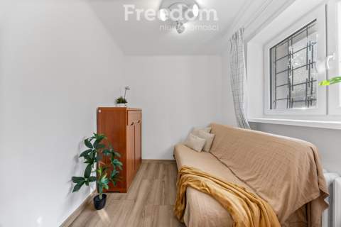2 pokoje po remoncie Balkon 220 m do PKP