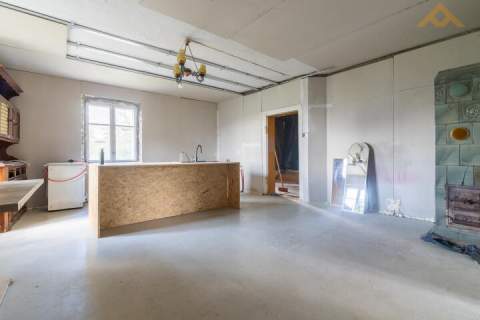Przestronny dom z nowym dachem i instalacjami Działka 7200 m2,...